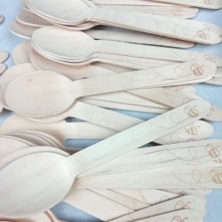 posate di legno personalizzate gadget bomboniera