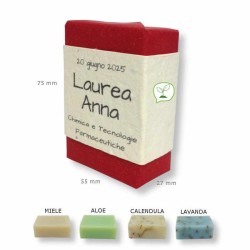 bomboniera laurea ecofriendly con saponetta profumata e carta piantabile